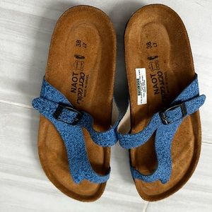Brand new Naot sandals